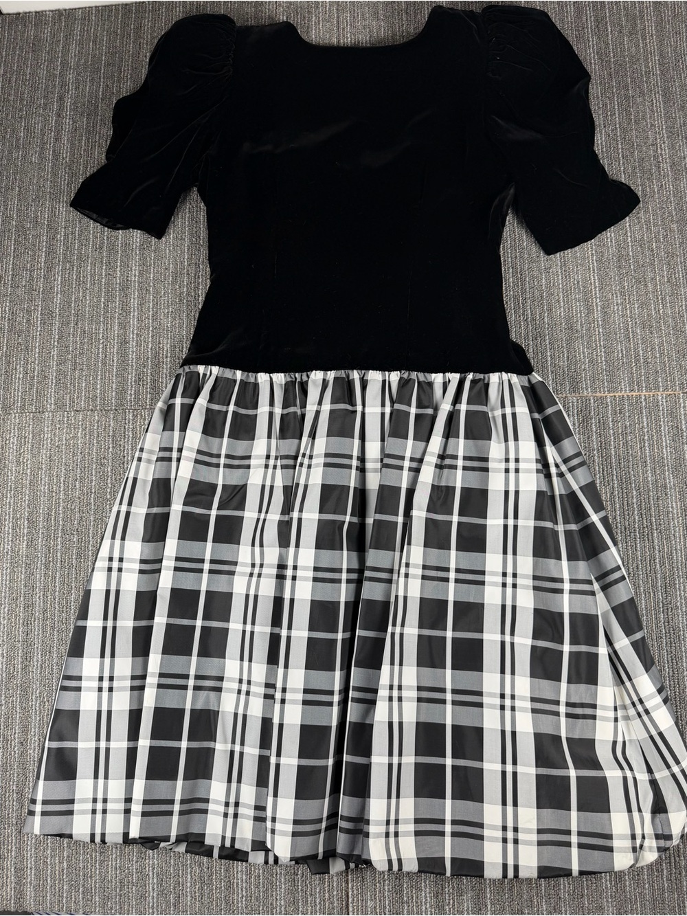 VTG 80’s ACT 1 New York Black Velvet & Taffeta Dress Satin Back Bow Sz 13-14 USA